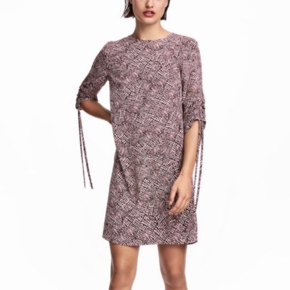 H&M Light Pink/ Black Leopard Print Midi Dress